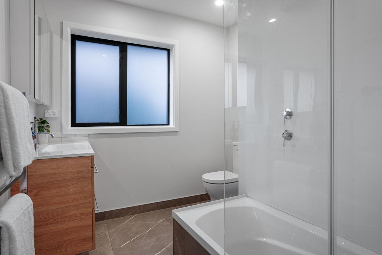 Private, Family-Friendly Home, 4Br By Airport & Free Parking Крайстчърч Екстериор снимка